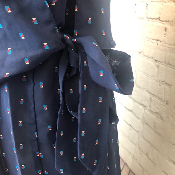 VINTAGE navy blue short sleeve dress - Picture 3 of 7